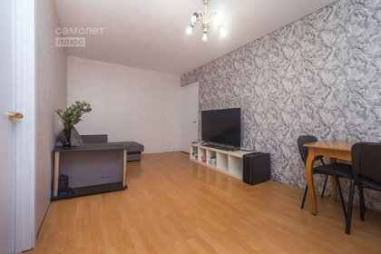 Купить однокомнатную квартиру без отделки или требует ремонта у метро Яшьлек в Казани - изображение 21