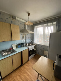 Купить однокомнатную квартиру с парковкой у метро Парнас (синяя ветка) в Санкт-Петербурге и ЛО - изображение 1