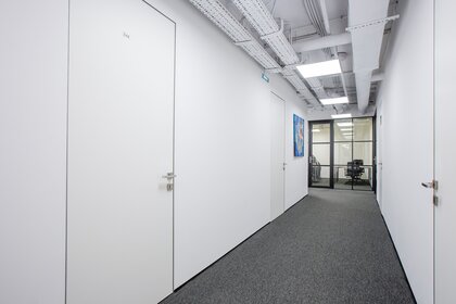 9,3 м², офис 18 222 ₽ в месяц - изображение 25