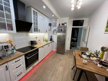 Купить трехкомнатную квартиру с большой кухней в районе Зарека в Петрозаводске - изображение 47