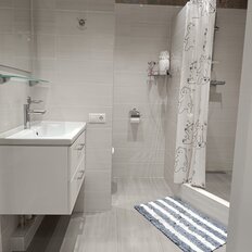 Квартира 74 м², 2-комнатная - изображение 4