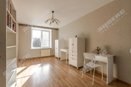 Купить двухкомнатную квартиру с ремонтом в районе Железнодорожный в Екатеринбурге - изображение 46