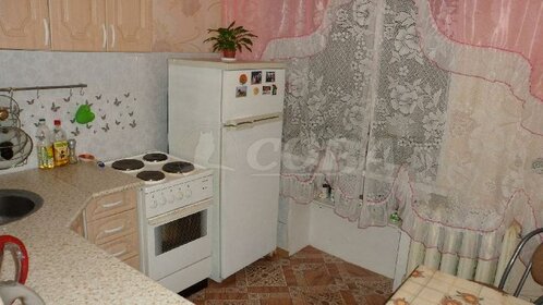 Купить трехкомнатную квартиру с панорамными окнами в Петрозаводске - изображение 4