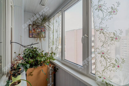 Купить двухкомнатную квартиру с высокими потолками и в новостройке на Симферопольском шоссе в Москве и МО - изображение 34