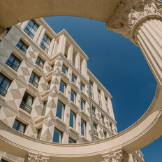 Квартира 192,8 м², 4-комнатные - изображение 1