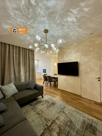 Купить квартиру с высокими потолками в ЖК «Ирландский квартал» в Москве и МО - изображение 7