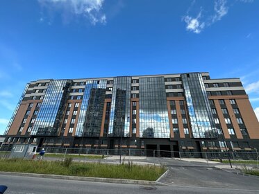 Купить трехкомнатную квартиру с бассейном у метро Новочеркасская (оранжевая ветка) в Санкт-Петербурге и ЛО - изображение 39