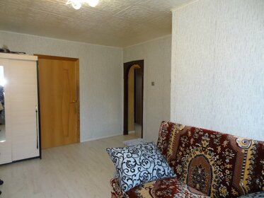 Купить однокомнатную квартиру с высокими потолками и в новостройке в Челябинске - изображение 32