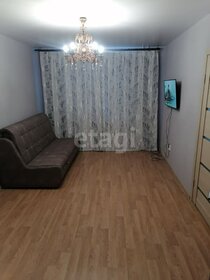 Купить двухкомнатную квартиру до 5 млн рублей на улице Комарова в Апшеронске - изображение 2