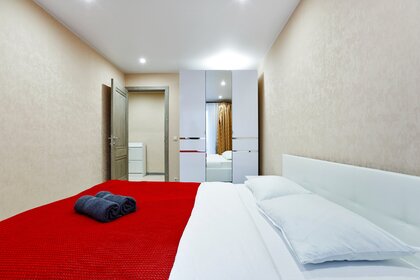 43 м², 2-комнатная квартира 4 900 ₽ в сутки - изображение 96