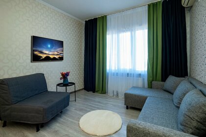 44 м², 1-комнатная квартира 2 500 ₽ в сутки - изображение 35