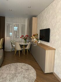 Купить двухкомнатную квартиру с большой кухней на улице Петра Алексеева в Москве - изображение 4