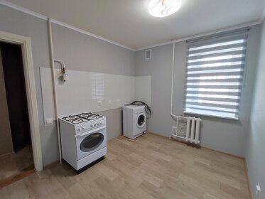 Купить квартиру-студию в панельном доме в Челябинской области - изображение 42