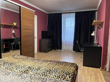 Купить комнату в квартире на улице Средний проспект Васильевского острова в Санкт-Петербурге - изображение 2