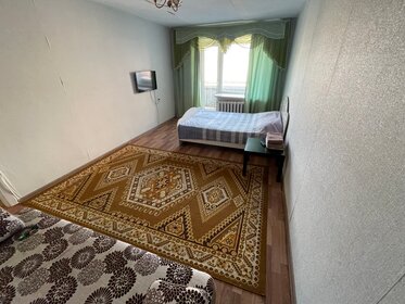 32 м², 1-комнатная квартира 1 700 ₽ в сутки - изображение 17