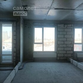 Купить однокомнатную квартиру площадью 70 кв.м. у метро Спортивная (фиолетовая ветка) в Санкт-Петербурге и ЛО - изображение 37