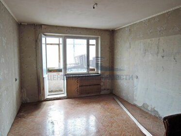 Купить трехкомнатную квартиру в новостройке и без отделки или требует ремонта в Курске - изображение 13