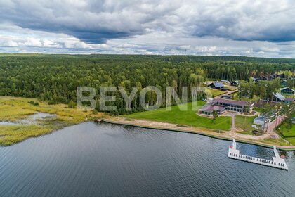 Купить двухкомнатную квартиру с европланировкой (с кухней-гостиной) на улице 50 лет Октября в Тюмени - изображение 34