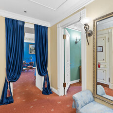 553,6 м², офис - изображение 4