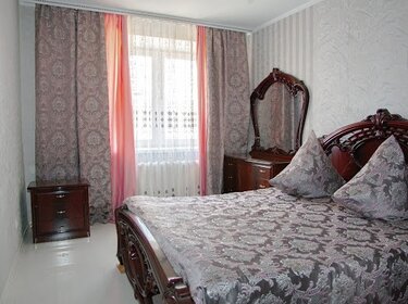 Купить квартиру с высокими потолками в округе Центральный в Тюмени - изображение 17