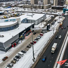 200 м², торговое помещение - изображение 2