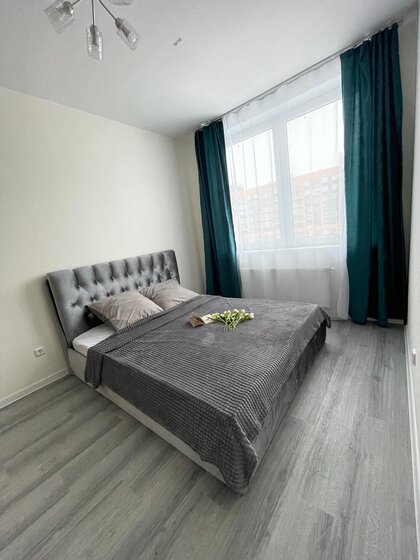 35 м², 1-комнатная квартира 1 700 ₽ в сутки - изображение 1