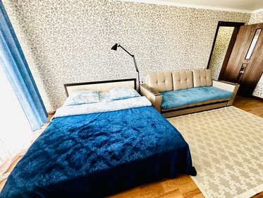 44 м², 1-комнатная квартира 1 800 ₽ в сутки - изображение 58