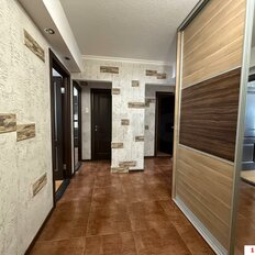 Квартира 71 м², 2-комнатная - изображение 1
