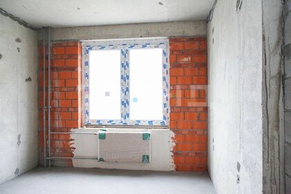 Купить 4-комнатную квартиру на улице имени 40-летия Победы в Краснодаре - изображение 48