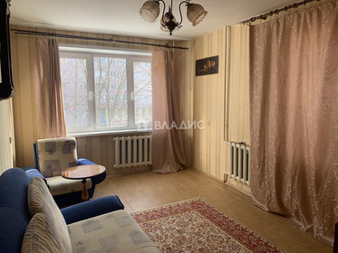 Купить трехкомнатную квартиру с балконом в районе Фрунзенский в Санкт-Петербурге и ЛО - изображение 21
