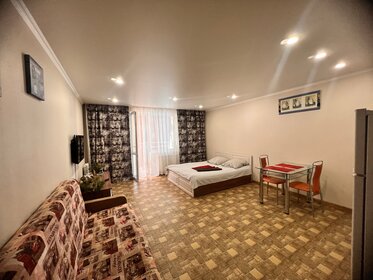 39 м², 1-комнатная квартира 1 800 ₽ в сутки - изображение 17