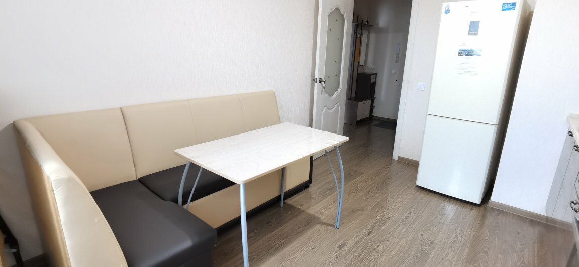 42 м², 1-комнатная квартира 3 300 ₽ в сутки - изображение 57