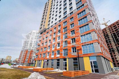 Купить квартиру с панорамными окнами на улице Старокубанская в Краснодаре - изображение 21