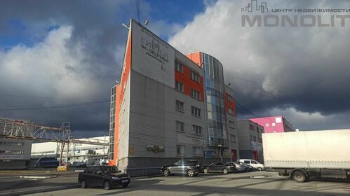 Купить трехкомнатную квартиру рядом с водоёмом на улице Смоленский бульвар в Москве - изображение 3