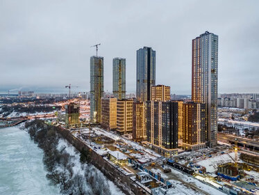 Купить квартиру с дизайнерским ремонтом на улице Гризодубовой в Москве - изображение 18