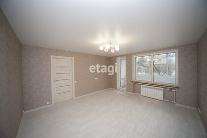 Купить 4-комнатную квартиру в многоэтажном доме в округе Ленинский в Тюмени - изображение 37