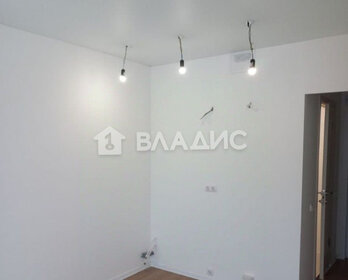 Купить двухкомнатную квартиру с лоджией у метро Сходня в Москве и МО - изображение 4