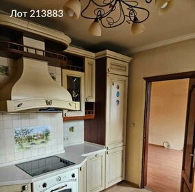 Купить квартиру с парковкой на улице Бабефа в Астрахани - изображение 32
