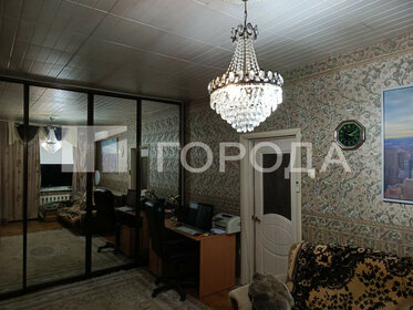 Купить двухкомнатную квартиру с парковкой на улице Звенигородская в Челябинске - изображение 26
