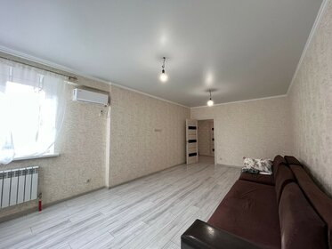 Купить двухкомнатную квартиру с высокими потолками на улице Сумская в Москве - изображение 50