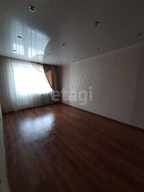 Купить двухкомнатную квартиру с балконом и в новостройке в Краснокамске - изображение 42