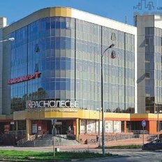 950 м², торговое помещение - изображение 1