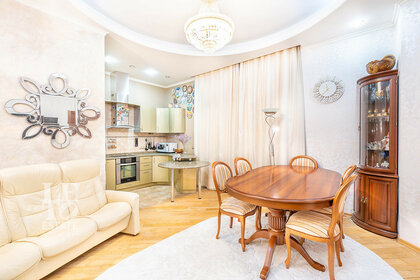 Купить квартиру с мебелью и с высокими потолками в Москве - изображение 36