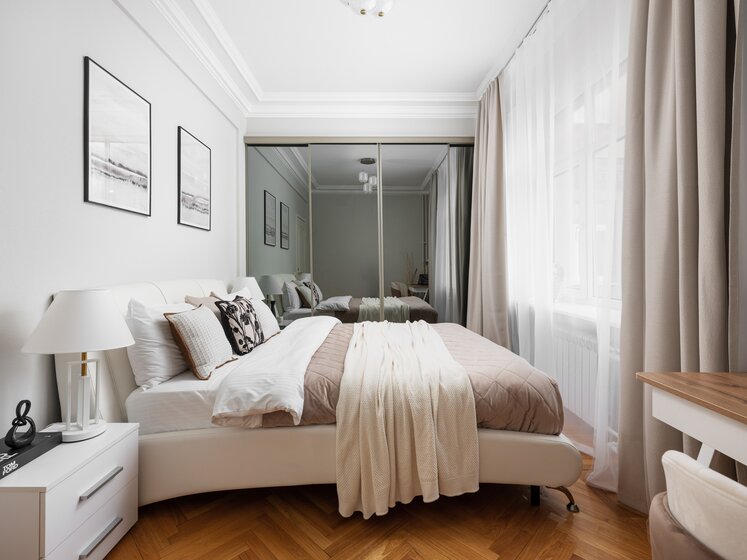 75 м², 3-комнатная квартира 9 900 ₽ в сутки - изображение 1