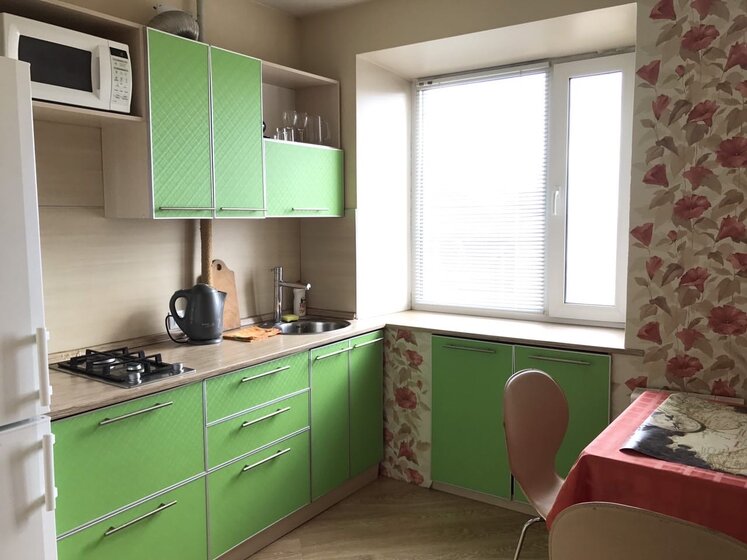 45 м², 1-комнатная квартира 2 100 ₽ в сутки - изображение 65