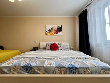 25 м², квартира-студия 2 000 ₽ в сутки - изображение 90