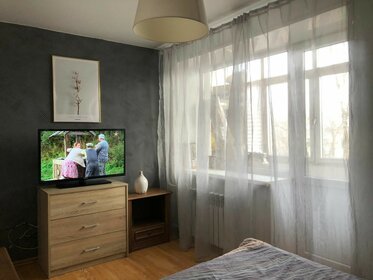 Купить двухкомнатную квартиру с раздельным санузлом на улице Героя Пешкова в Краснодаре - изображение 4