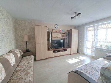 Купить квартиру с балконом и с дизайнерским ремонтом в Свердловской области - изображение 7