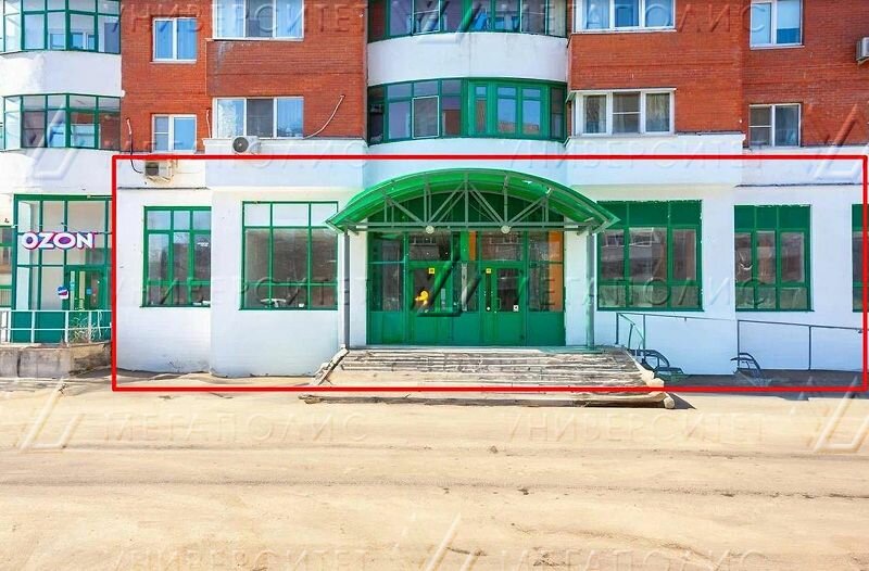 182 м², торговое помещение 418 600 ₽ в месяц - изображение 1