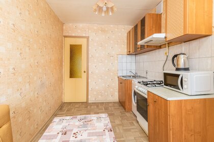 32 м², 1-комнатная квартира 2 400 ₽ в сутки - изображение 21